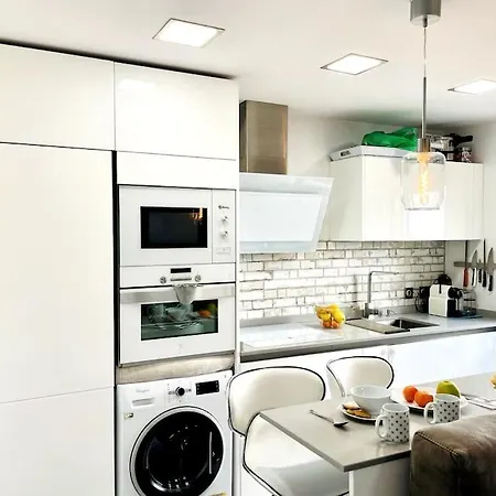 Apartamento Nuevo!! Lujo&confort. Parking Sevilla
